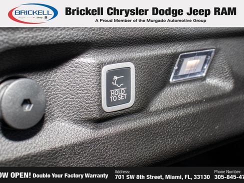 Used 2025 Jeep Grand Cherokee L Altitude image 11
