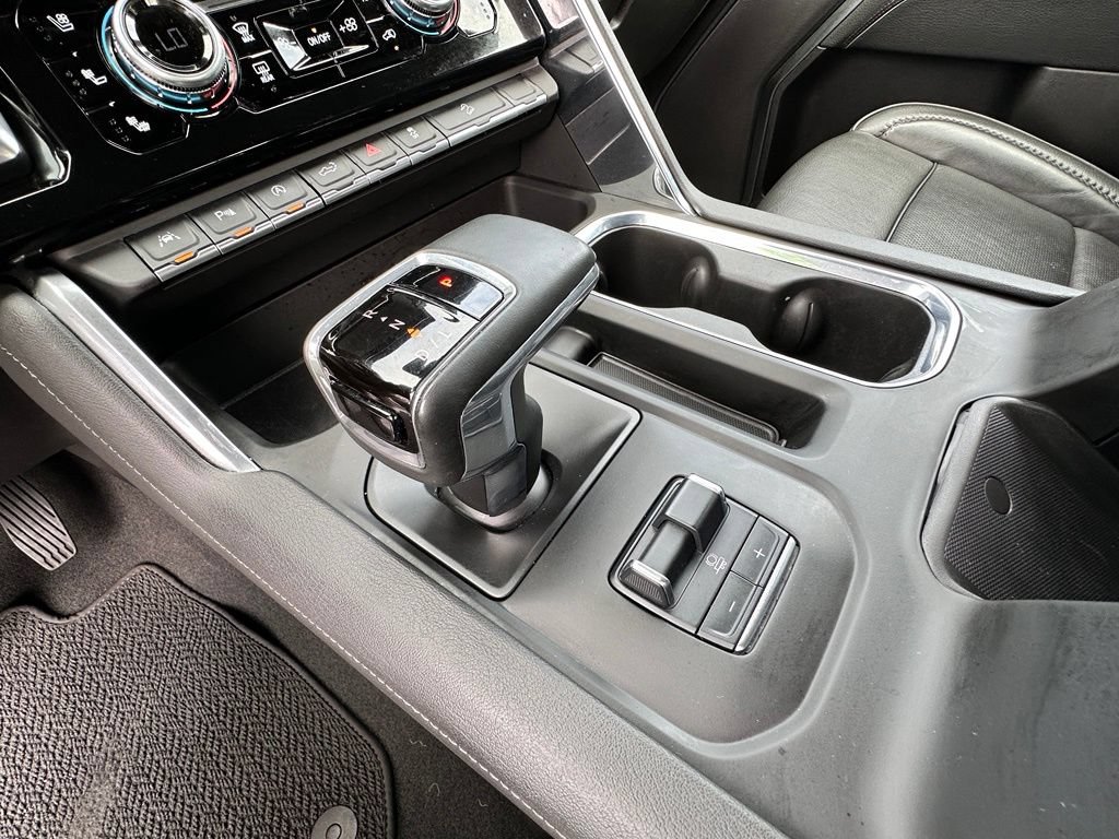 Used 2025 GMC Sierra 1500 Denali w/ Denali Reserve Package AWD/4WD image 35