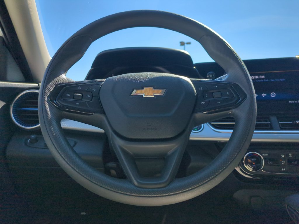 Used 2026 Chevrolet Trax LT FWD image 22