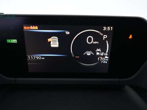 Used 2024 Toyota bZ4X AWD w/ Weather Package image 7