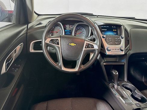 Used 2017 Chevrolet Equinox LT w/ Convenience Package FWD image 23