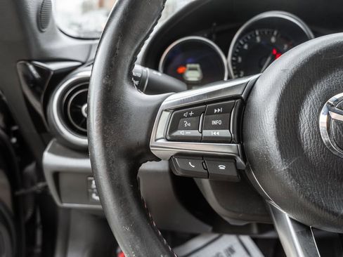 Used 2017 MAZDA MX-5 Miata RF Grand Touring image 18