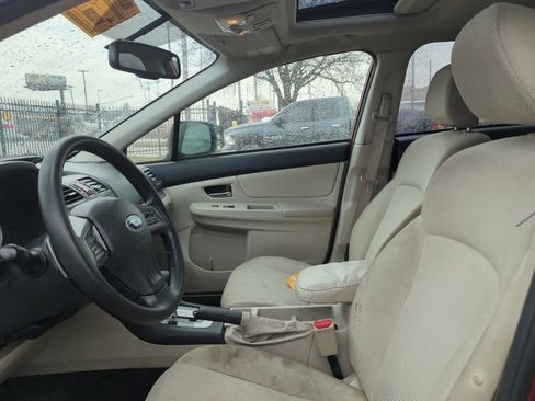 Used 2014 Subaru Crosstrek 2.0i Premium w/ Moonroof Package image 6