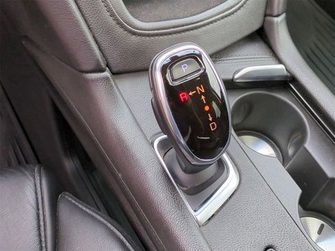 Certified 2018 Cadillac XT5 Luxury w/ Driver Awareness Package image 18