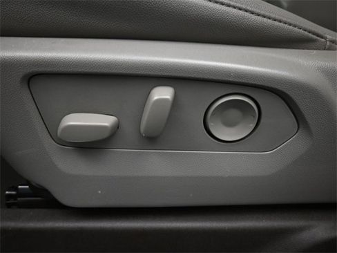 Used 2024 GMC Sierra 1500 SLT image 31