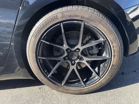 Used 2018 Tesla Model 3 Long Range image 18