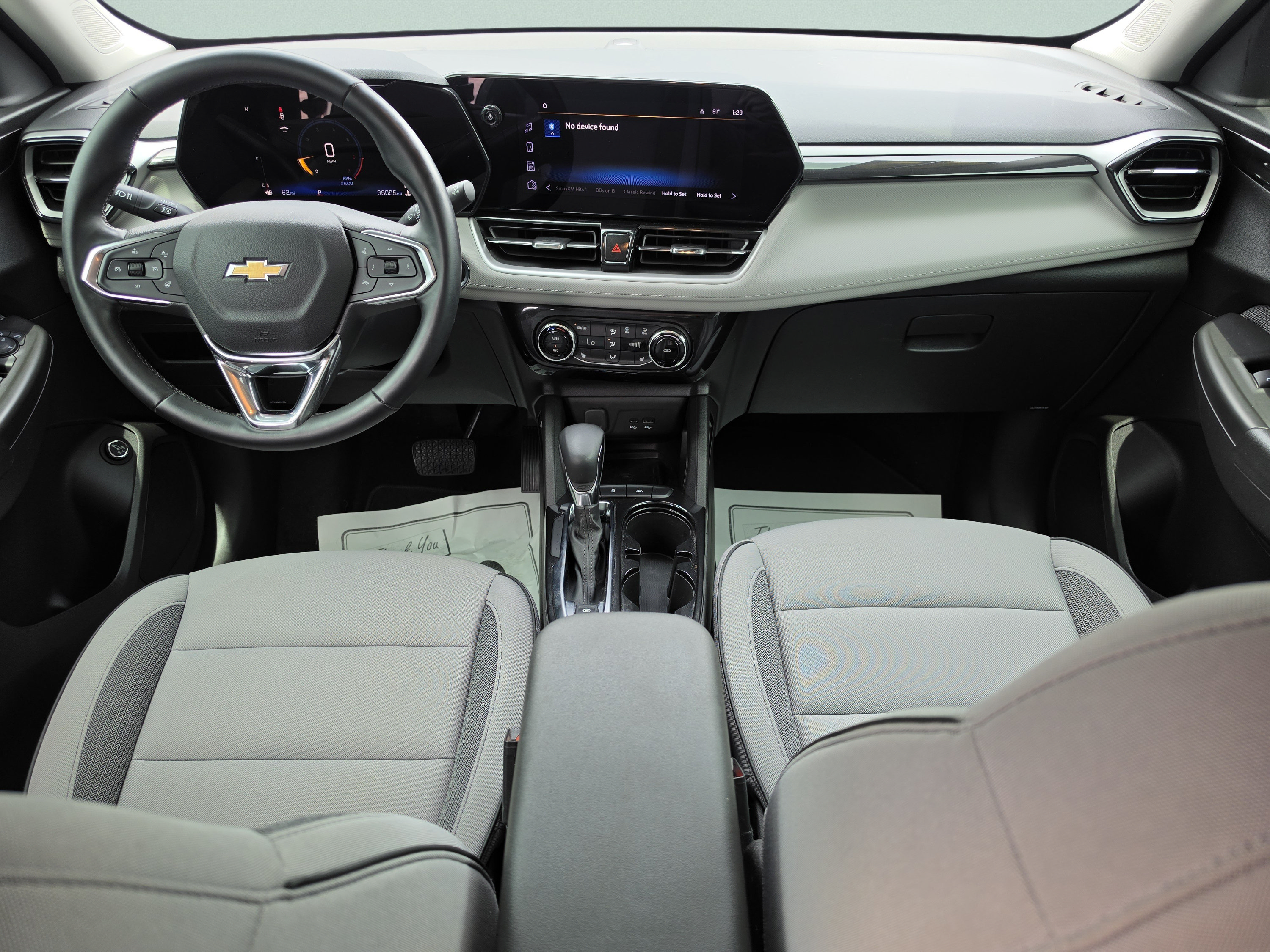 Used 2025 Chevrolet TrailBlazer LT w/ Convenience Package FWD image 19