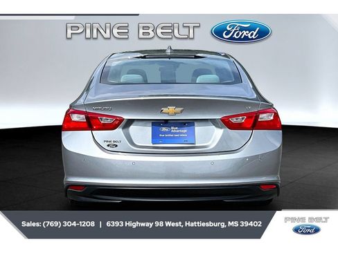 Used 2024 Chevrolet Malibu LT FWD image 4