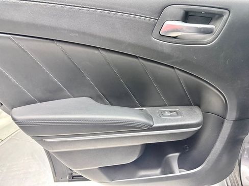 Used 2019 Dodge Charger R/T w/ Plus Group image 17