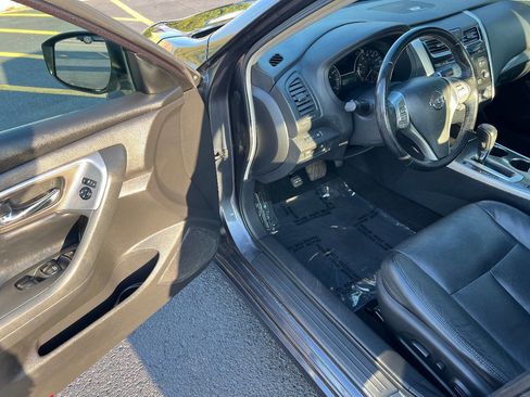 Used 2013 Nissan Altima 2.5 SL image 16