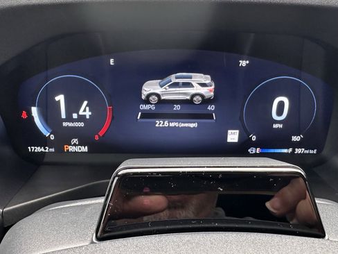 Used 2025 Ford Explorer ST image 23