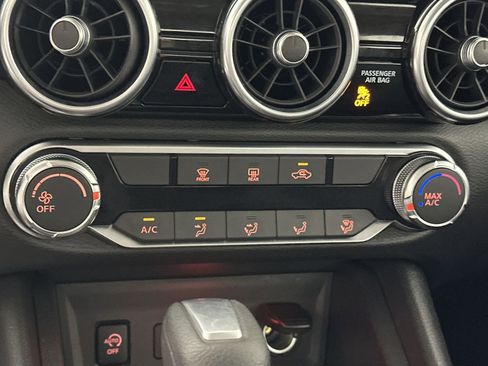 Certified 2025 Nissan Sentra SV FWD image 19