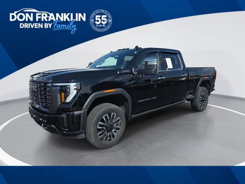 Used 2024 GMC Sierra 2500 Denali Ultimate image 1