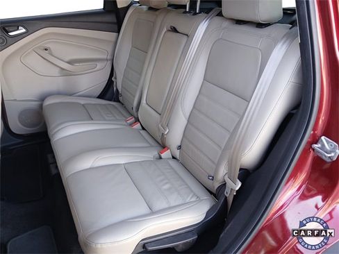 Used 2017 Ford Escape Titanium image 39