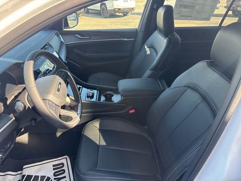 New 2026 Jeep Grand Cherokee L Limited AWD/4WD image 18