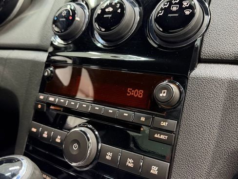 Used 2009 Saturn Sky Ruby Red image 31