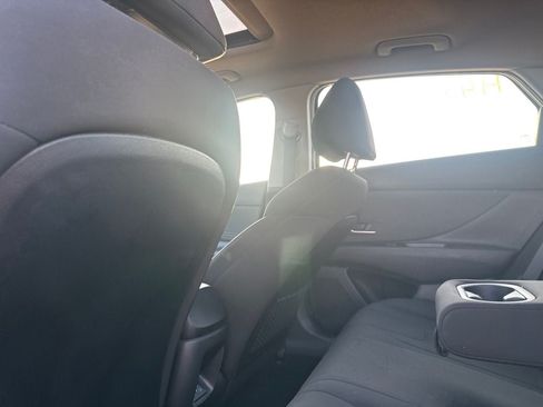 Used 2025 Hyundai Elantra SEL FWD image 32