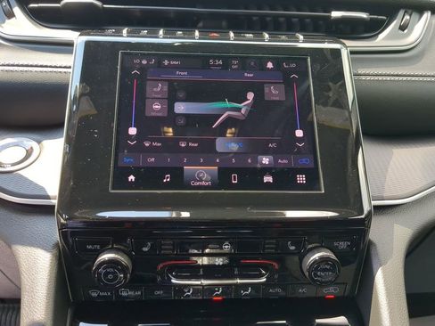 New 2025 Jeep Grand Cherokee L Laredo w/ Luxury Tech Group I image 19