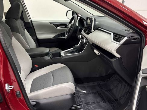 New 2025 Toyota RAV4 XLE image 30