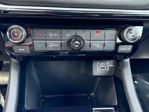 Used 2022 Jeep Compass Trailhawk w/ Trailhawk Elite Group AWD/4WD image 22