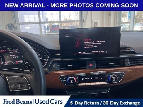 Used 2023 Audi A4 2.0T Premium w/ Convenience Package image 11