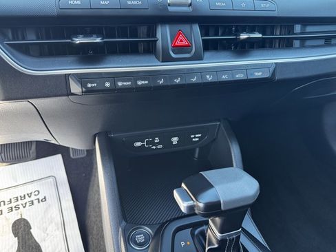Used 2025 Kia K4 LXS image 18