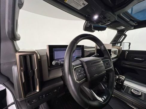 Certified 2025 GMC Hummer EV 3X w/ Battery Pack, 24 Module Pack AWD/4WD image 10