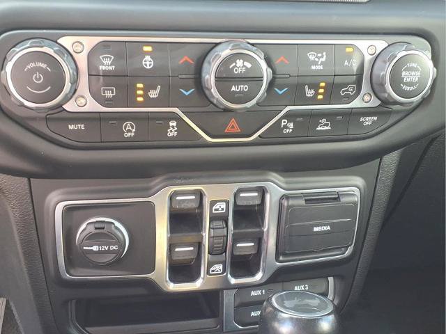 Used 2021 Jeep Wrangler Unlimited Sahara w/ Dual Top Group AWD/4WD image 11