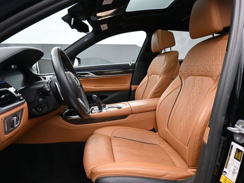 Used 2022 BMW 750i xDrive 750i xDrive w/ Executive Package image 10