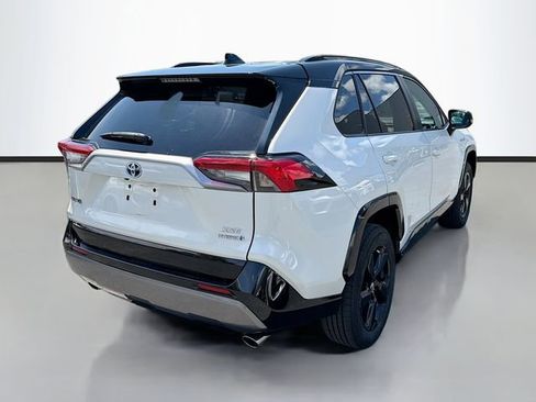 Used 2021 Toyota RAV4 XSE AWD/4WD image 7