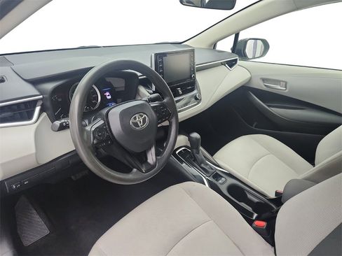 Used 2021 Toyota Corolla LE w/ Carpet Mat Package (TMS) image 10
