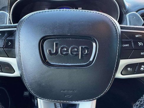 Used 2021 Jeep Grand Cherokee Trackhawk image 29