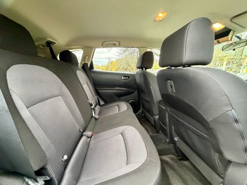 Used 2013 Nissan Rogue SV AWD/4WD image 17