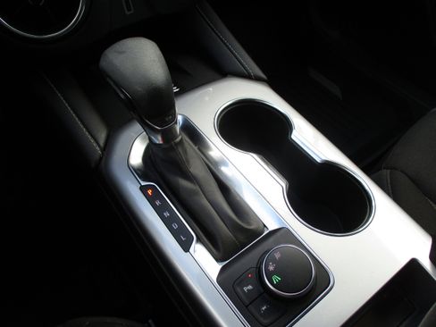 Used 2024 Chevrolet Blazer LT w/ Convenience Package image 24