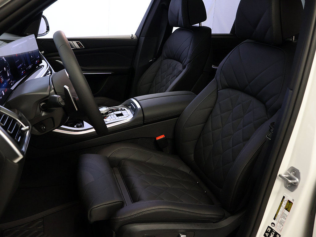 Used 2026 BMW X5 M60i AWD/4WD image 10
