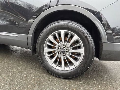 Used 2022 Lincoln Nautilus AWD w/ Premium Package image 12