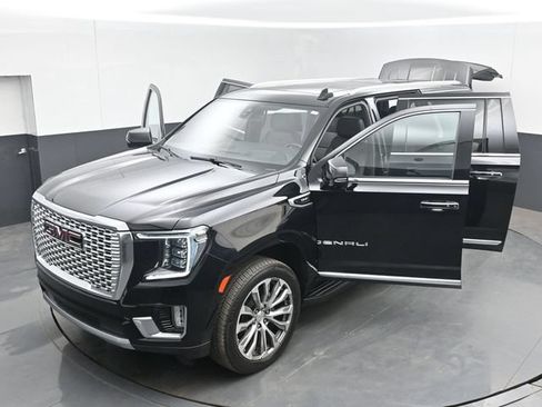 Used 2021 GMC Yukon XL Denali AWD/4WD image 57