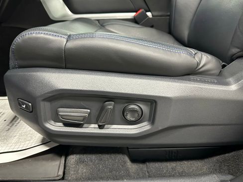 Used 2025 Toyota Tundra Platinum image 13