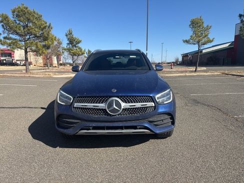 Used 2021 Mercedes-Benz GLC 300 image 2
