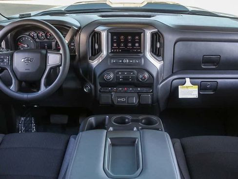 Used 2025 Chevrolet Silverado 1500 Custom Trail Boss w/ Dark Appearance Package AWD/4WD image 12