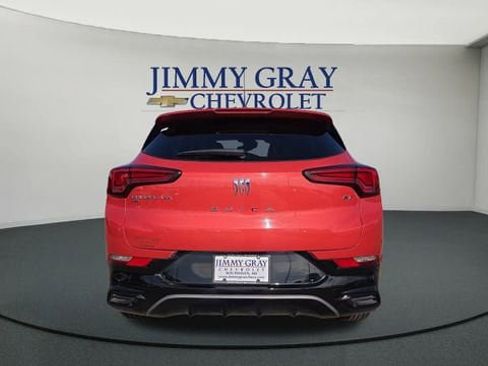 Used 2024 Buick Encore GX Sport Touring image 4