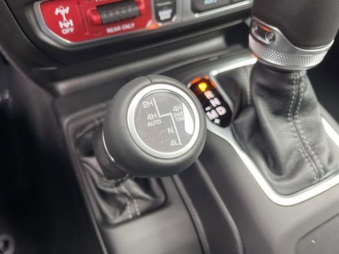 New 2026 Jeep Wrangler Unlimited Rubicon AWD/4WD image 44