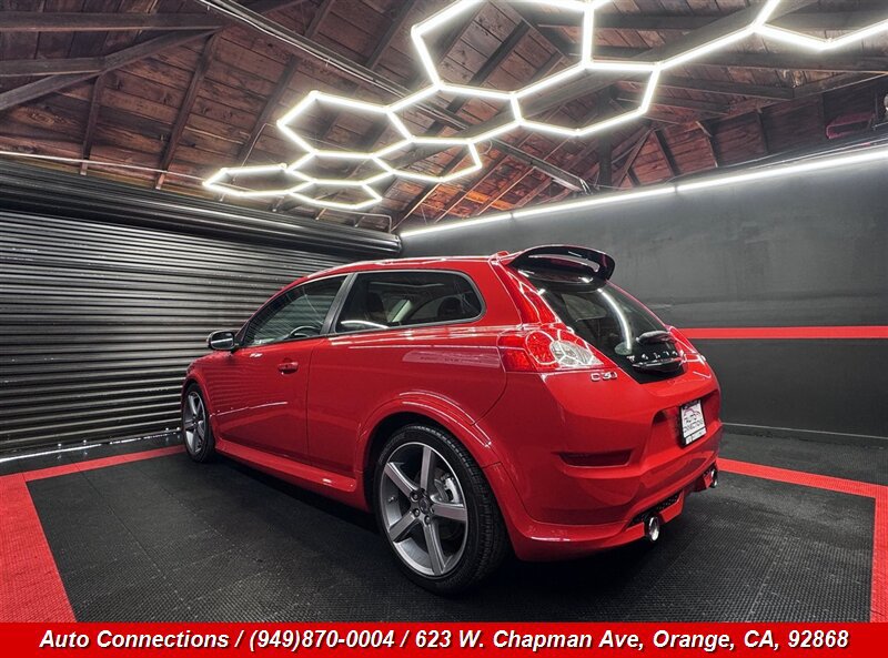 Used 2013 Volvo C30 T5 R-Design w/ Climate Pkg FWD image 4