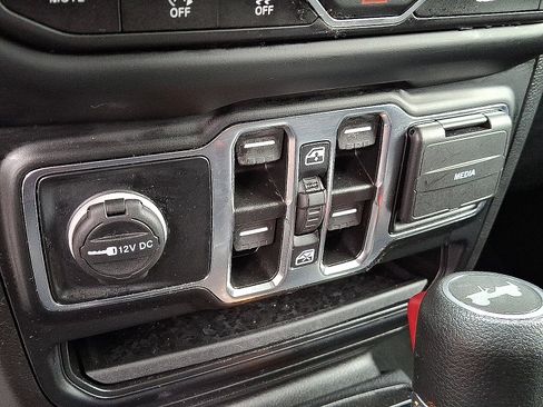 Certified 2022 Jeep Wrangler Unlimited Sport AWD/4WD image 24
