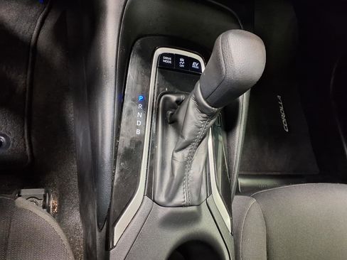 Used 2025 Toyota Corolla LE image 16