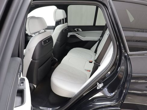 Used 2026 BMW X5 M60i AWD/4WD image 15