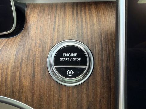 Used 2024 Mercedes-Benz C 300 Sedan image 17