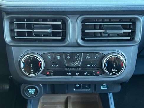 Used 2024 Ford Maverick Lariat image 32