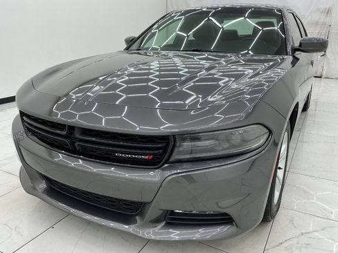 Used 2020 Dodge Charger SXT w/ Leather Interior Group RWD image 1