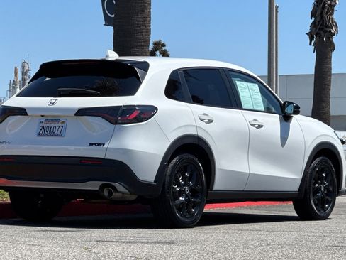 Used 2025 Honda HR-V Sport image 9